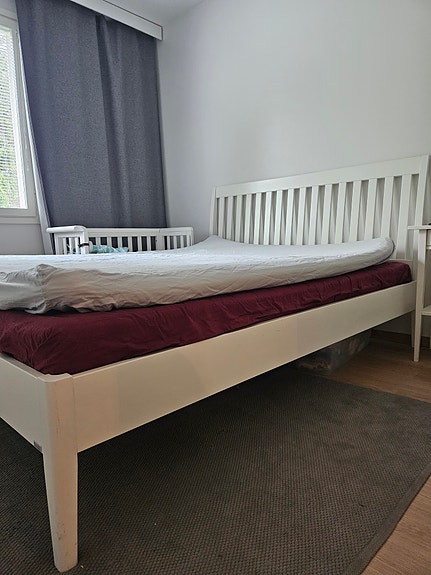 Valkoinen parivuode sälepohjalla 160x200 (Kiteen Matinea)