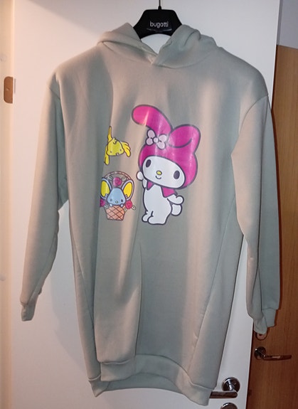 Myytävänä My Melody huppumekko