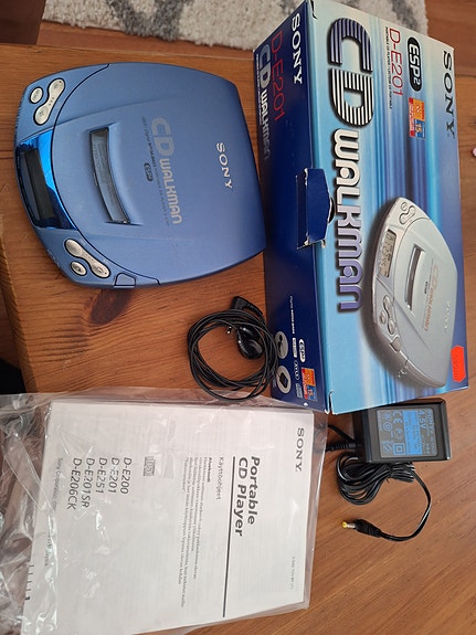Sony CD Walkman D-E201