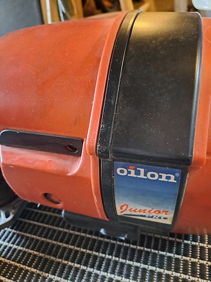 Oilon Junior öljypoltin