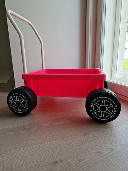 Pinkki Plaston taaperokärry
