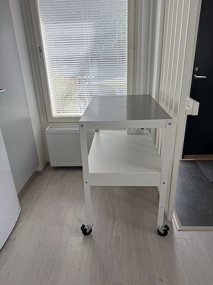 IKEA BROR -apupöytä