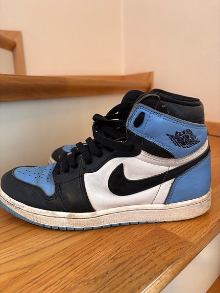 Nike Air Jordan korkeavartiset tennarit koko 42 musta–vaaleansininen