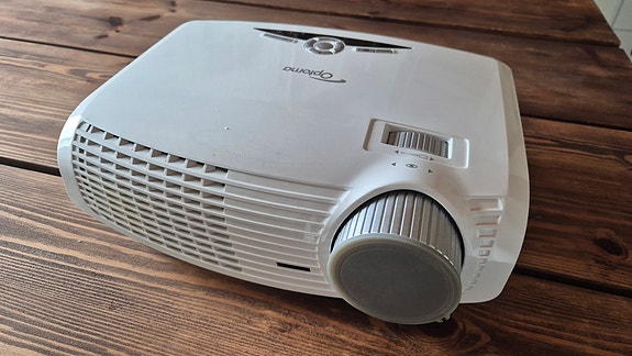 Optoma HD20 Full HD DLP -projektori