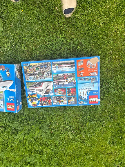 LEGO City lentokenttä ja lentokoneet setit