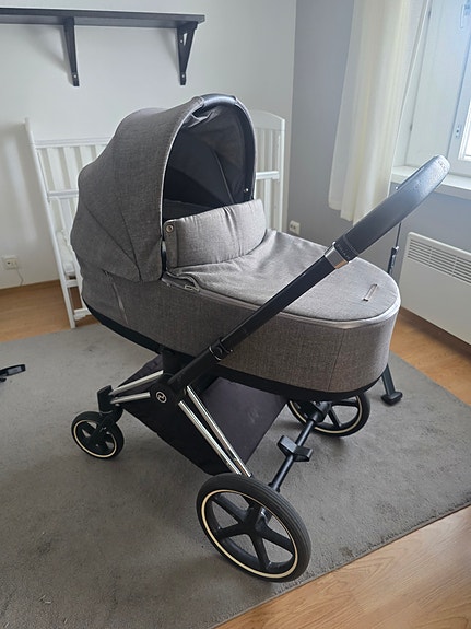 Cybex priam yhdistelmävaunut +turvakaukalo
