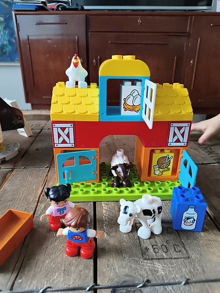 LEGO Duplo maatila ja hahmot