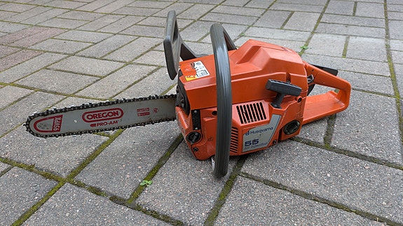Husqvarna 55 moottorisaha
