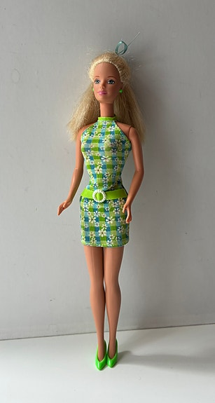 Barbie Pretty in Plaid nukke ( 1998)