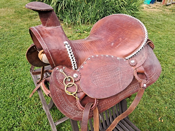 Western-tyylinen satula