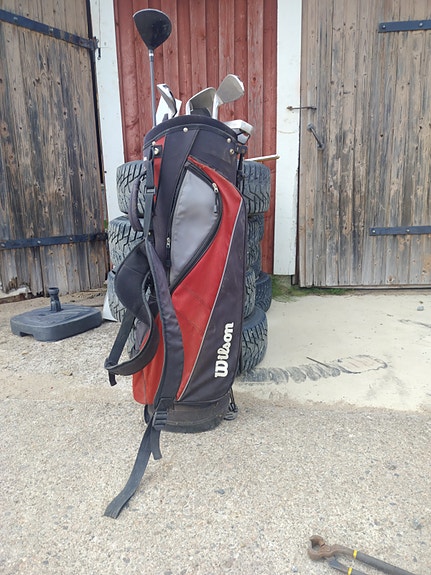 Wilson golfbägi ja mailat