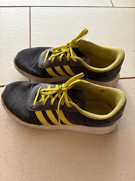 Adidas lenkkarit