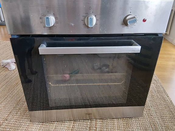 Whirlpool kiertoilmauuni, kalusteeseen asennettava