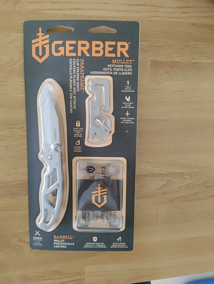 Gerber Mullet monitoimityökalu ja taittoveitsi setti
