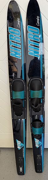Nitro Combo laadukkaat komposiitti vesisukset säädettävillä siteillä.