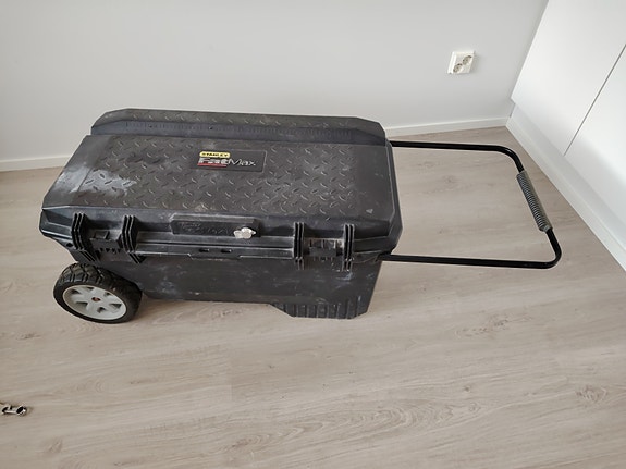 Stanley FatMax 91L työkalupakki pyörillä (Lukittava)