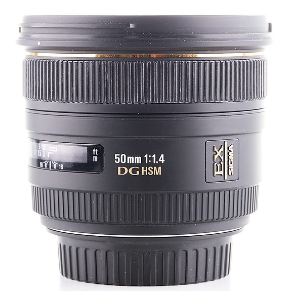 Sigma 50mm f/1.4 EX DG HSM -objektiivi (Canon EF) (sis. ALV) (käytetty)