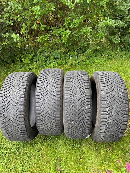 Michelin X-ICE North 4 SUV nastarenkaat