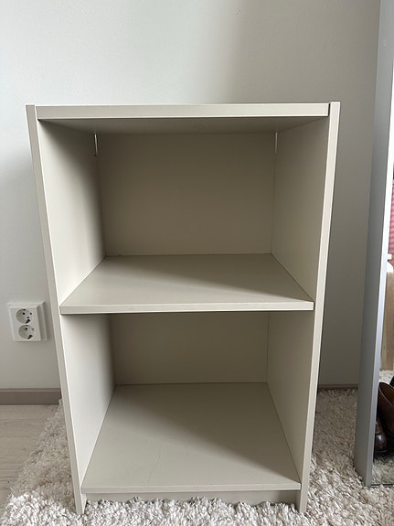 Ikea yöpöytä