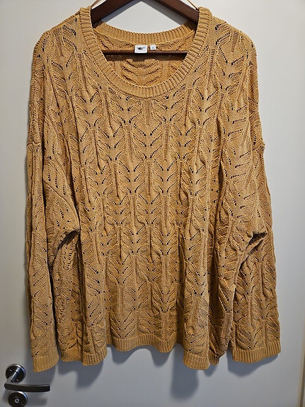 Keltainen ohut neule, XL