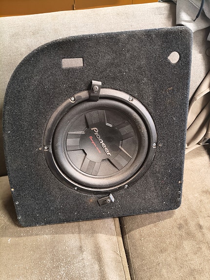 Pioneer subwoofer 10
