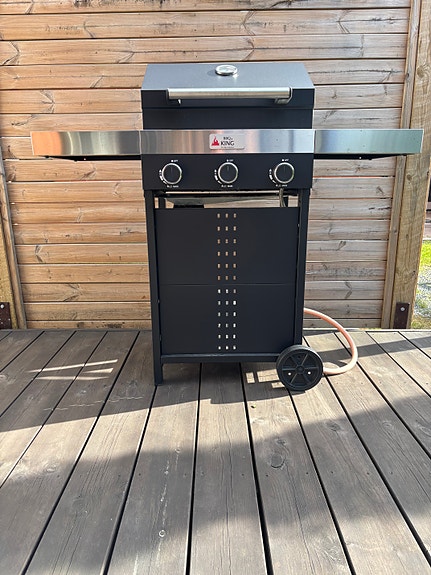 Kaasugrilli BBQ King Basic Series, 3 poltinta