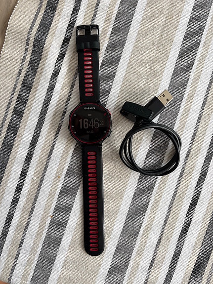 Garmin Forerunner 235 GPS -urheilukello