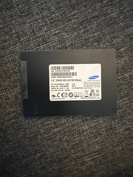 Samsung 240GB 2,5" SATA SSD kovalevy