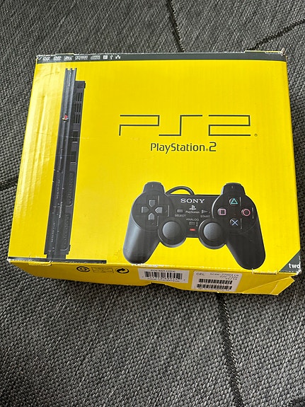 Sony PlayStation 2 Slim konsoli