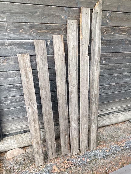Sään harmaannuttamaa vanhaa lautaa askarteluun / sisustukseen (6 kpl)