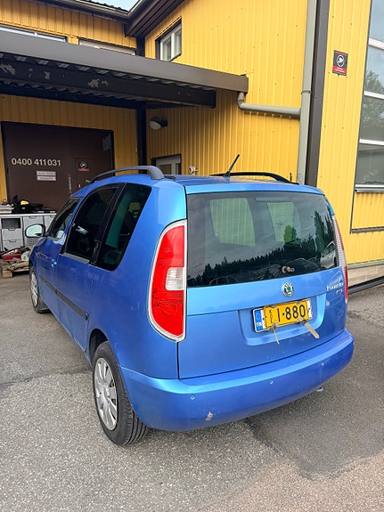 Skoda Roomster 1.6bensa BTS+HXL Purkuauto varaosia (77 kW)