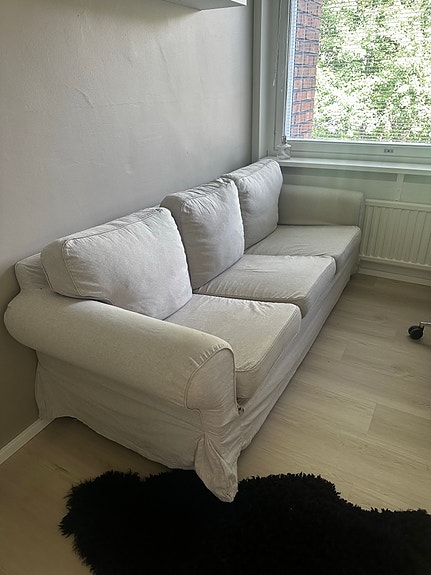 Ikean EKTORP sohva