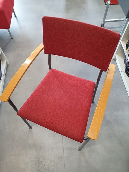 Punainen Isku tuoli