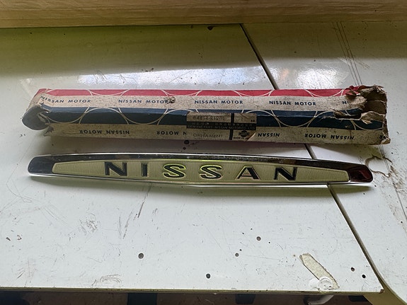 Nissan merkki