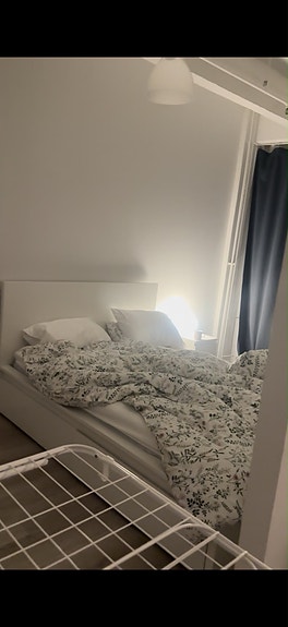 IKEA MALM -sänky + VESTERÖY-patja + vetolaatikot 140x200cm