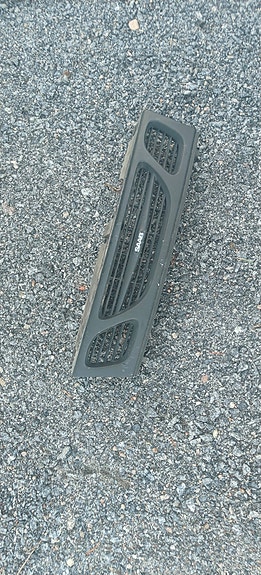 Saab 9-3 2003 og musta maski