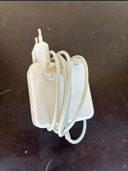 Apple macbook laturi