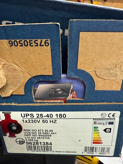 Grundfos UPS 25-40 180 kiertovesipumppu 1x230V