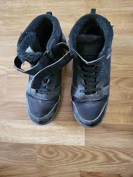Gore-Tex mustat lasten tennarit koko 37 unisex