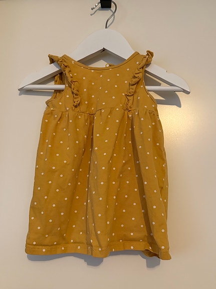 Vauvan mekko