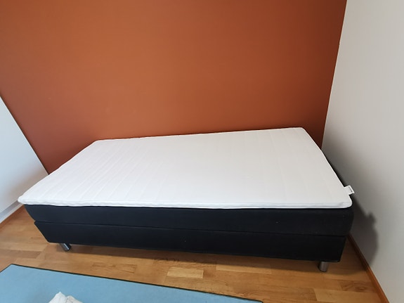 90 x 200 sänky