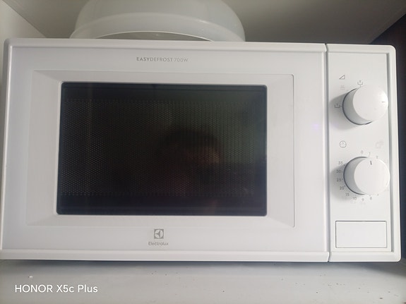 Electrolux mikroaaltouuni
