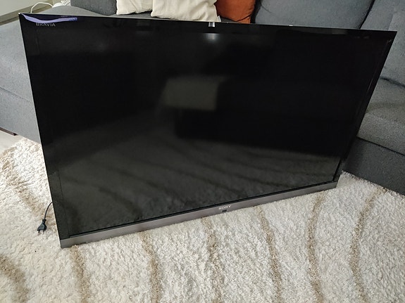 Sony 55" LCD-televisio KDL-55EX713 – toimiva