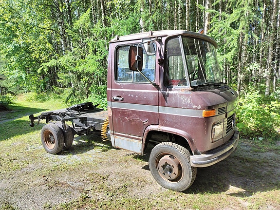 MB 508 rekkaveturi +lavetti