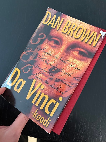 Dan Brown Da Vinci -koodi kovakantinen kirja suomeksi
