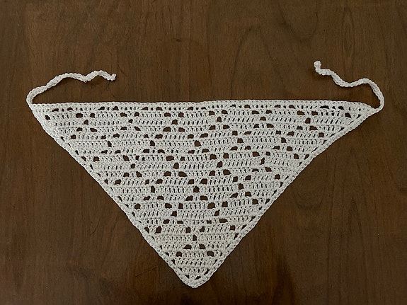 Virkattu bandana