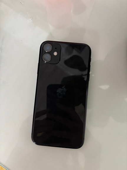 Apple iPhone 11 älypuhelin musta