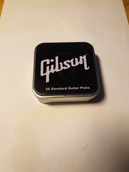 Gibson peltirasia.