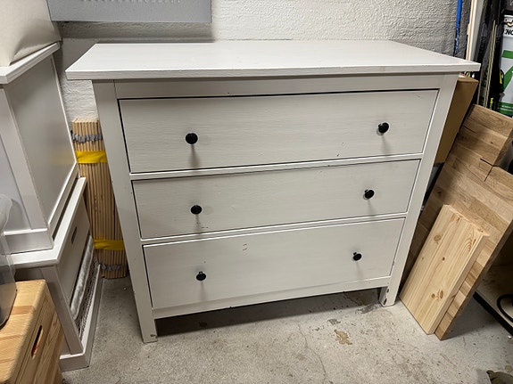 Ikea Hemnes -lipasto