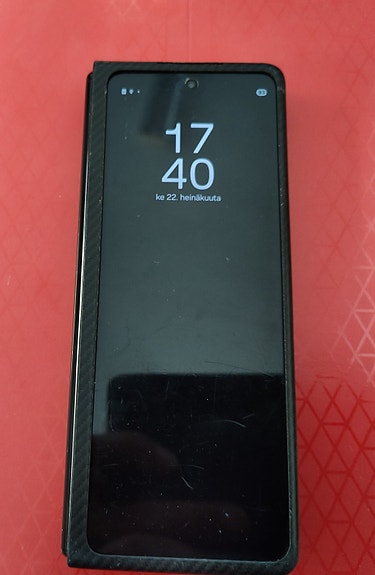 Samsung Galaxy Zfold3 5G 512 Gb puhelin